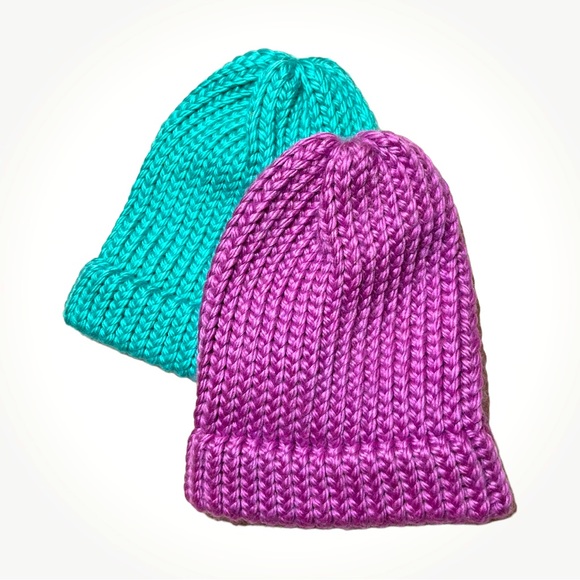 Lot/2 Handmade Knit Winter Hats - Picture 5 of 13